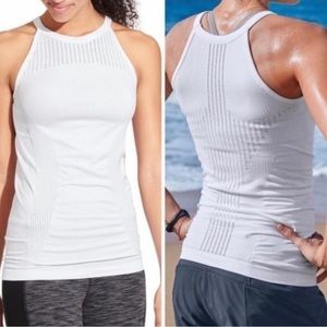 NWT Athleta Diamond Mesh Trophy Tank, size medium